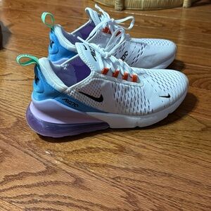New Nike Air Max 270, size 8, white/lavender/periwinkle/mint